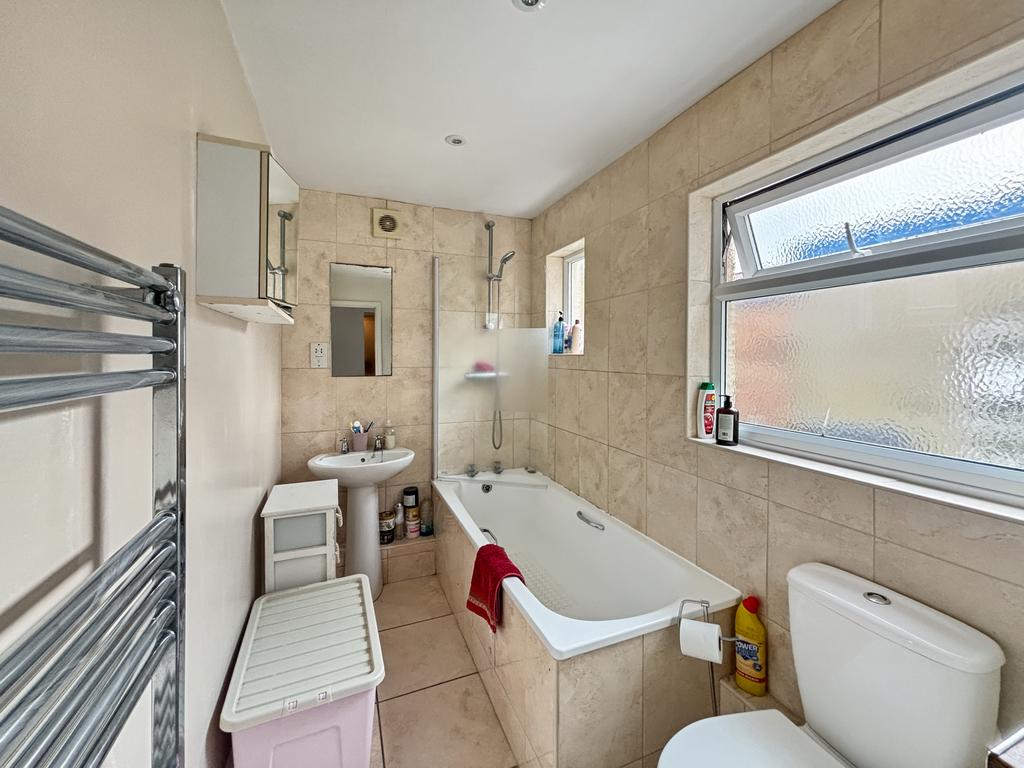 Ground Floor Bathroom