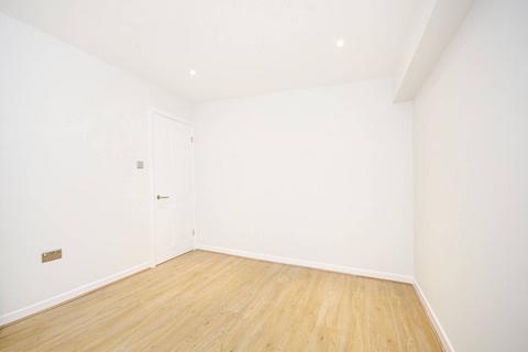 undefined, Horton Road, London Fields, London, E8