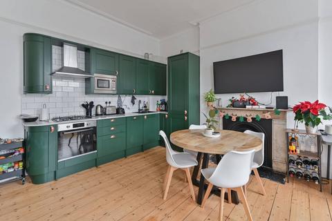 2 bedroom flat for sale, Nightingale Lane, Nightingale Triangle, London, SW12