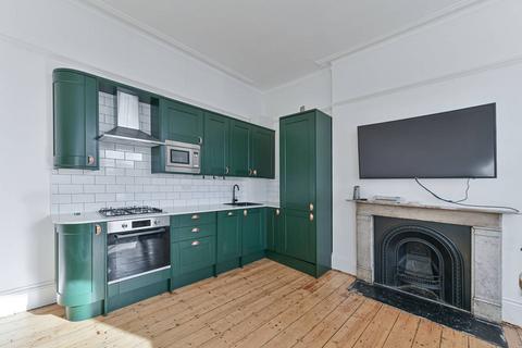 2 bedroom flat for sale, Nightingale Lane, Nightingale Triangle, London, SW12