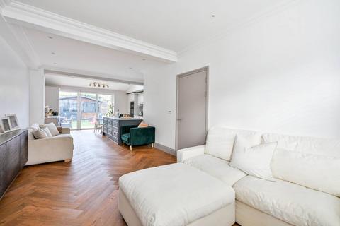 undefined, Phyllis Avenue, Motspur Park, New Malden, KT3