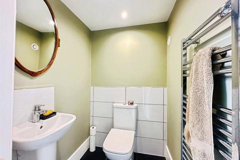 2 bedroom flat to rent, Cowper Street, Leicestershire LE2