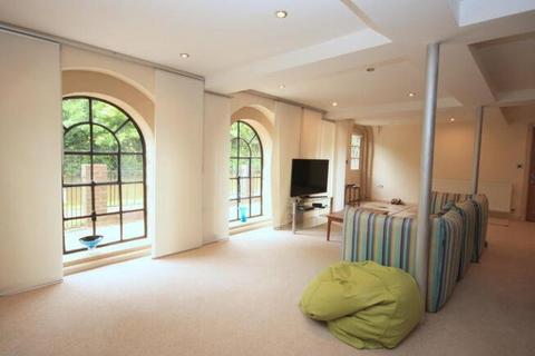 undefined, London Lane, Tardebigge, Bromsgrove, Worcestershire, B60
