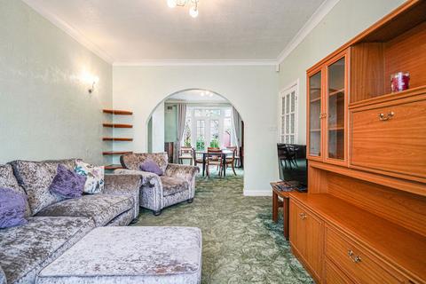4 bedroom semi-detached house for sale, Cropthorne Road, Shirley