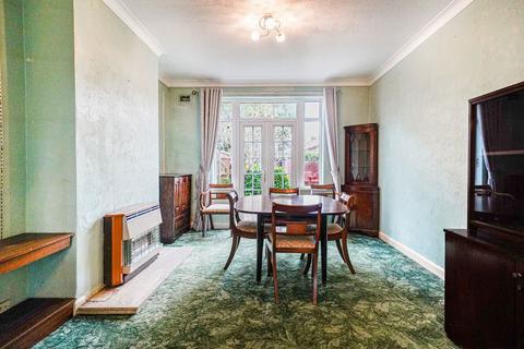 4 bedroom semi-detached house for sale, Cropthorne Road, Shirley