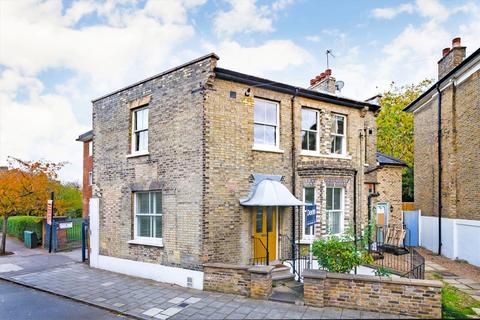 Fiveways Road, London SW9