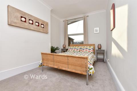 3 bedroom flat for sale, Eastern Esplanade, Cliftonville, Margate, Kent
