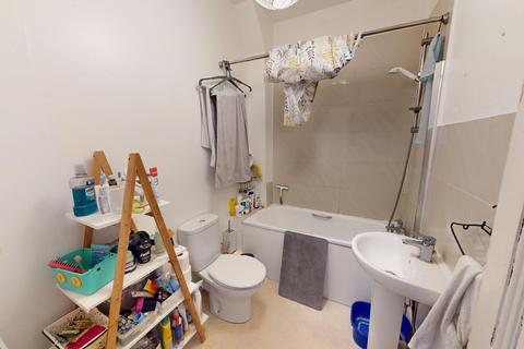 2 bedroom flat to rent, Vernon Terrace, Brighton, BN1