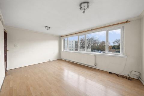 4 bedroom townhouse for sale, Convent Way, Southall