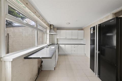 4 bedroom townhouse for sale, Convent Way, Southall