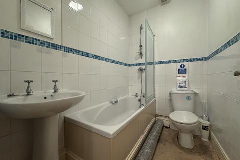 1 bedroom flat for sale, Flat 1, 247 Lipson Road, Lipson, Plymouth, Devon PL4 7ES