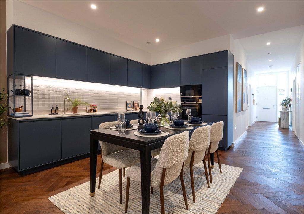 Kitchen/Dining Area