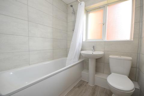 undefined, Raglan Close, Hounslow TW4