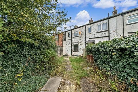 2 bedroom terraced house for sale, Bury New Road, Whitefield, M45