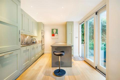 3 bedroom flat to rent, Montagu Square, London W1H