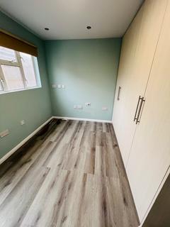 undefined, Liddell Close, 102 HA3