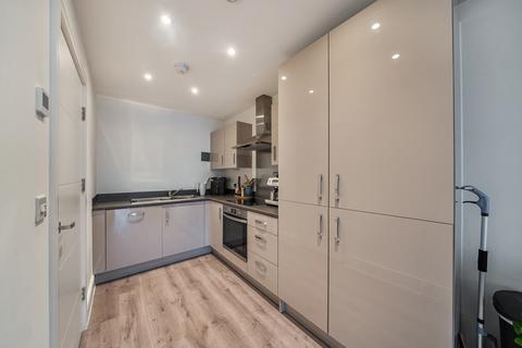 undefined, Thomas Blake Avenue, Southampton, Hampshire, SO14