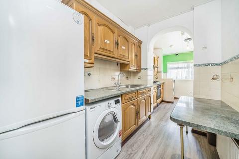 undefined, Avenue Road, London