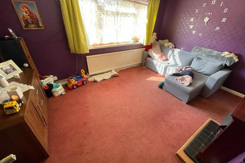 146 Northfield Road, Hounslow, TW5 9JG