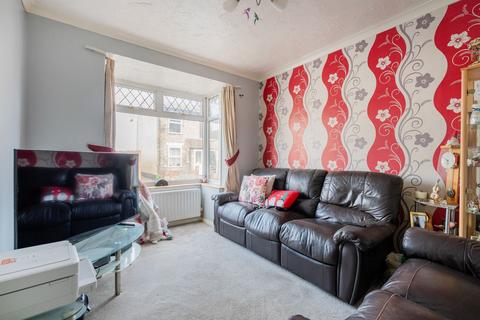 3 bedroom terraced house for sale, Fredrick Road, Gorleston