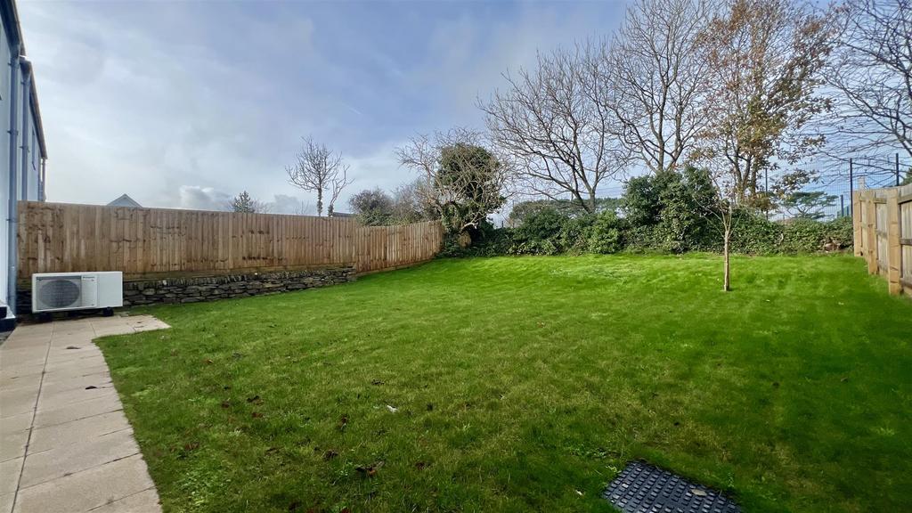 Large Rear Garden