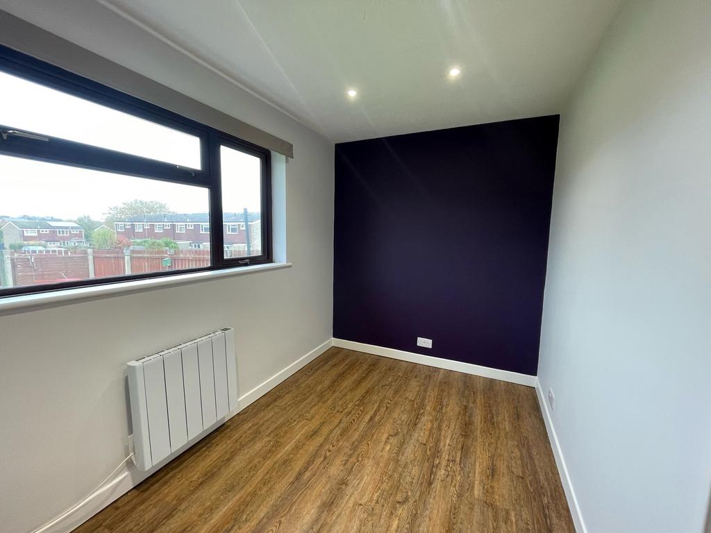 43 Carlton - Bedroom