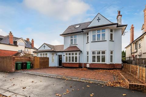 Mayfield Road, South Sutton, SM2