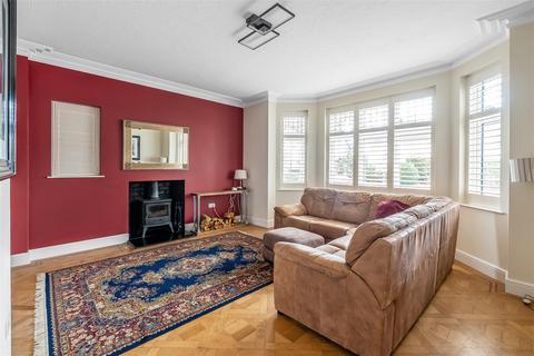 28 Mayfield Road, Sutton, SM2 5DT