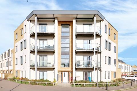 2 bedroom flat for sale, Arisdale Avenue, South Ockendon RM15