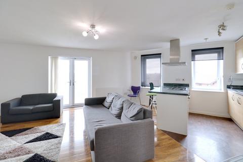 2 bedroom flat for sale, Arisdale Avenue, South Ockendon RM15