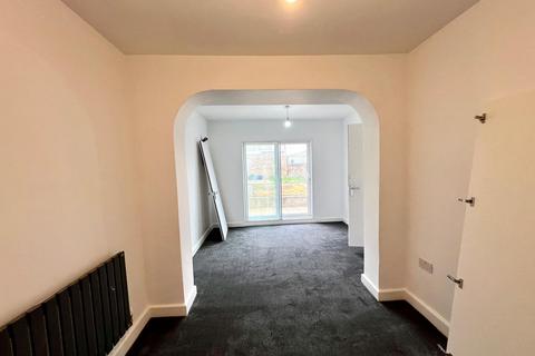 undefined, Ivy Road, Hounslow TW3