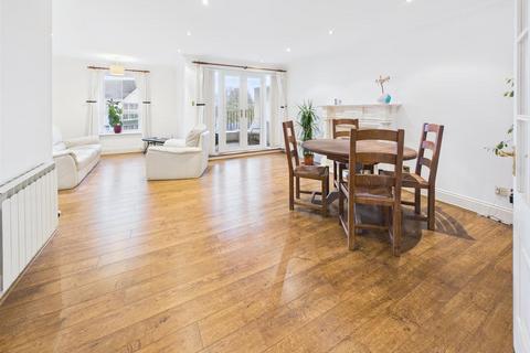 undefined, Suitable for Non-Qualified/Registered 2 bed, 2 bath, 2 parking, town apartment