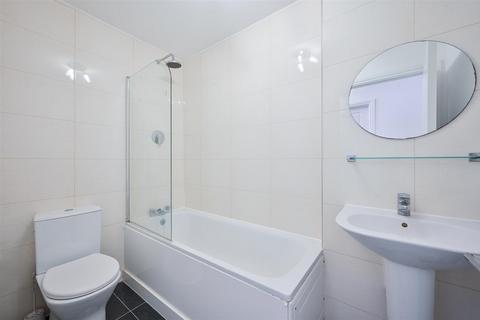 undefined, Grove Road, Sutton