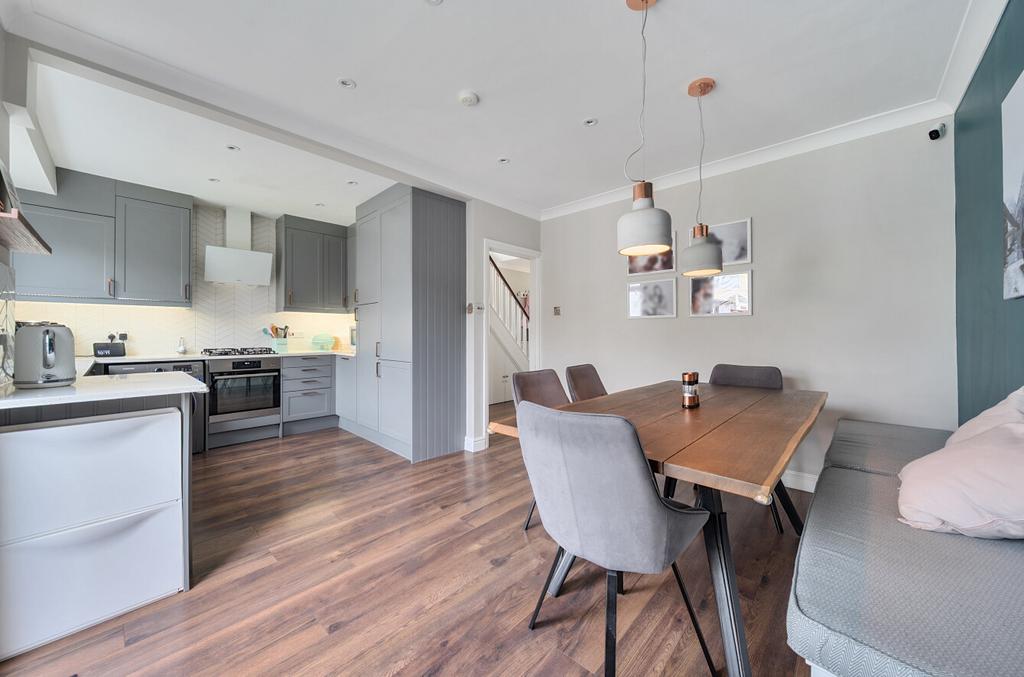 Kitchen/Dining