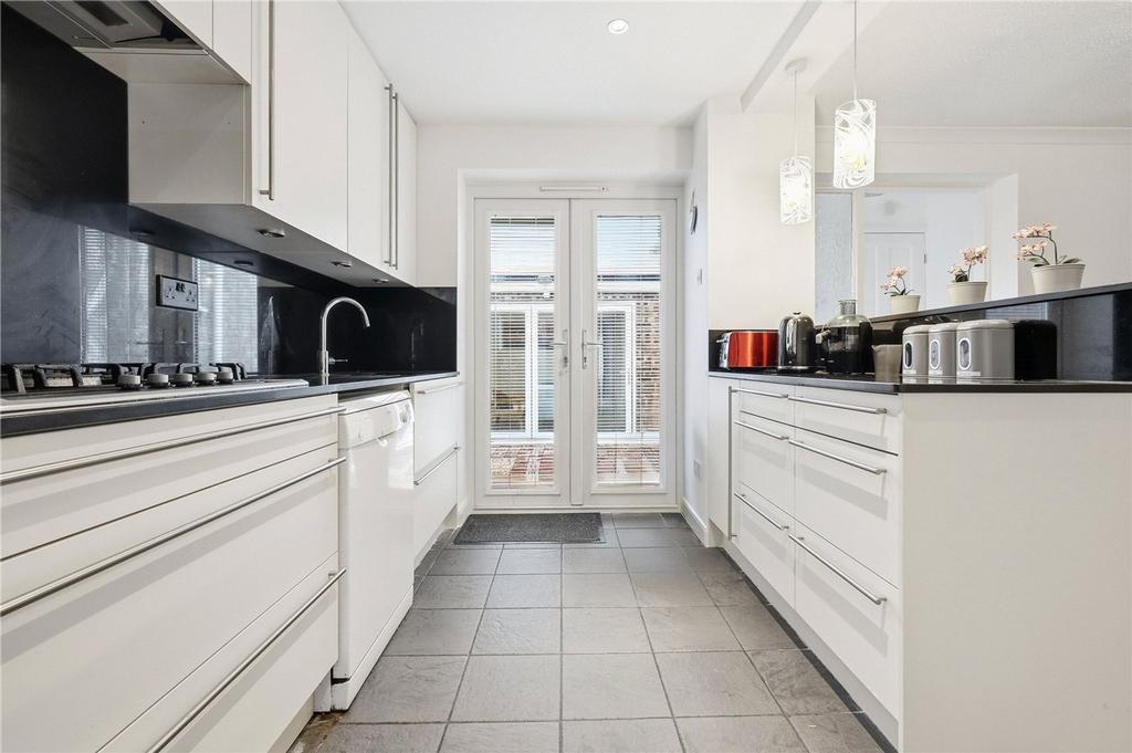 Fitted Kitchen