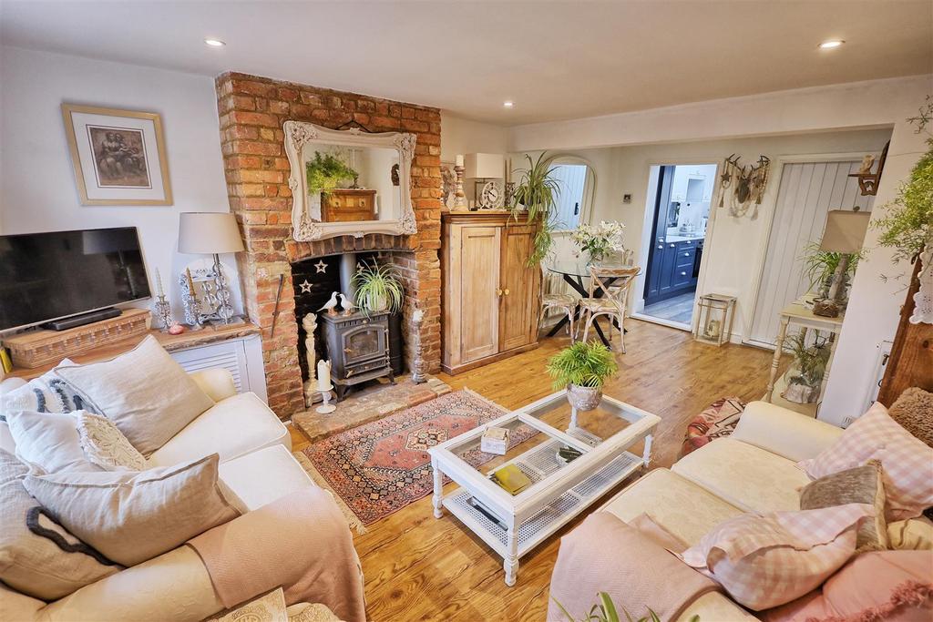 Living dining room
