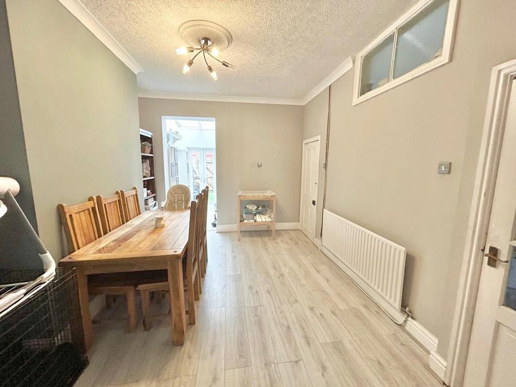 Dining Room.jpg