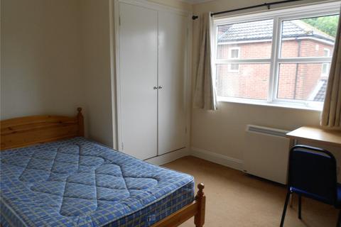 3 bedroom flat to rent, Howard Road, Hampshire SO15