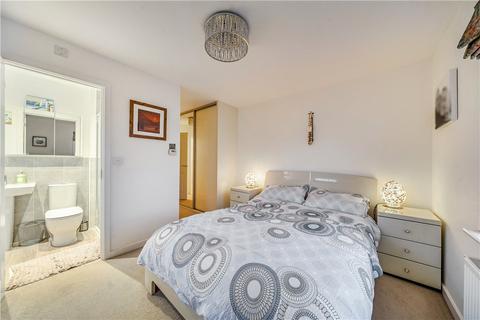 2 Castle Grove, Wetherby, LS22 7UB