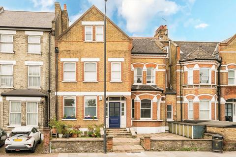 2 bedroom flat for sale, Trinity Road, London SW17