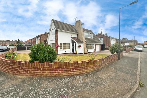 3 bedroom detached house for sale, Millard Avenue, Doncaster DN7