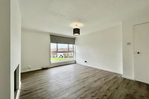 undefined, Long Riding, Basildon