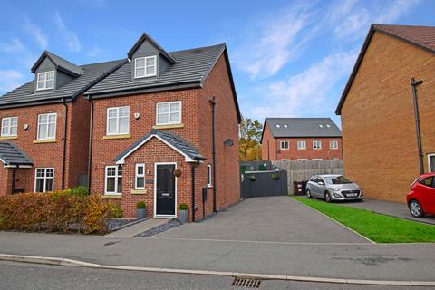 4 bedroom detached house for sale, Grasmere Avenue, Leyland PR25