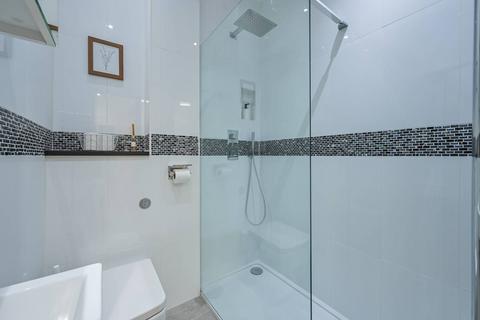 1 bedroom flat for sale, Hampden Road, Harringay, London, N8
