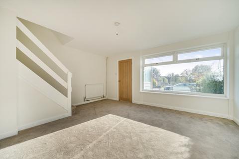 3 bedroom terraced house to rent, Churchill Crescent, Reading RG4