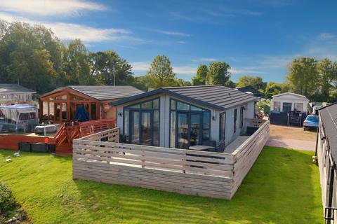 2 bedroom lodge for sale, Plot 6, PLANTATION HOUSE at Tallington Lakes, Tallington Lakes Leisure Park, Barholm Rd PE9