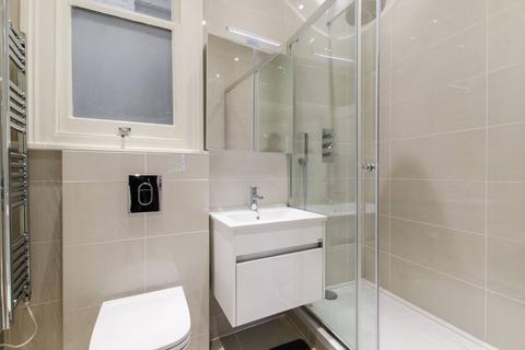 Studio for sale, Earls Court Road, Earls Court, London, SW5