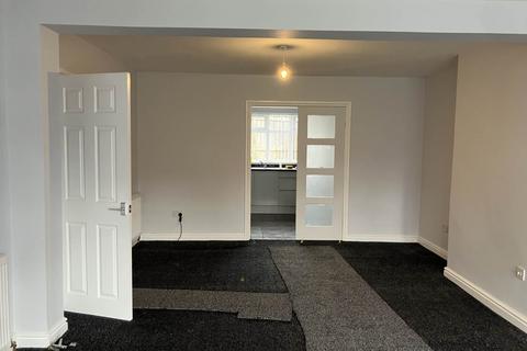 undefined, Elizabeth Crescent, Oldbury B68