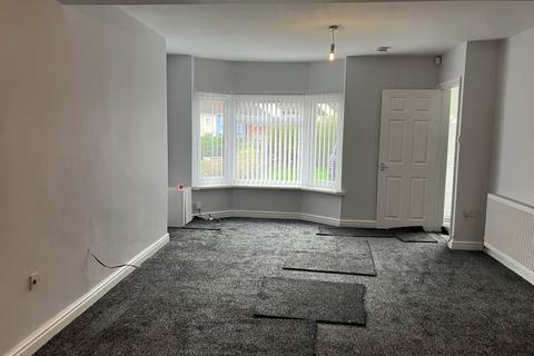 undefined, Elizabeth Crescent, Oldbury B68