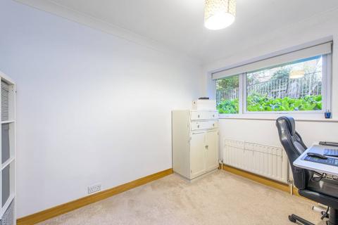 2 bedroom flat to rent, Ballards Lane, Finchley Central, London, N3